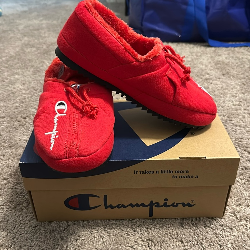 BRAND NEW NEVER WORN Champion Slippers